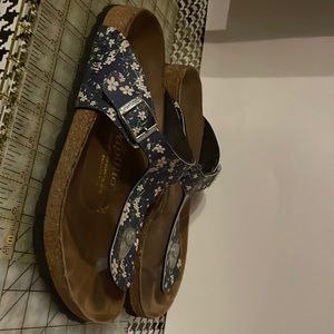 Birkenstock papillio thong sandal flowers size 39